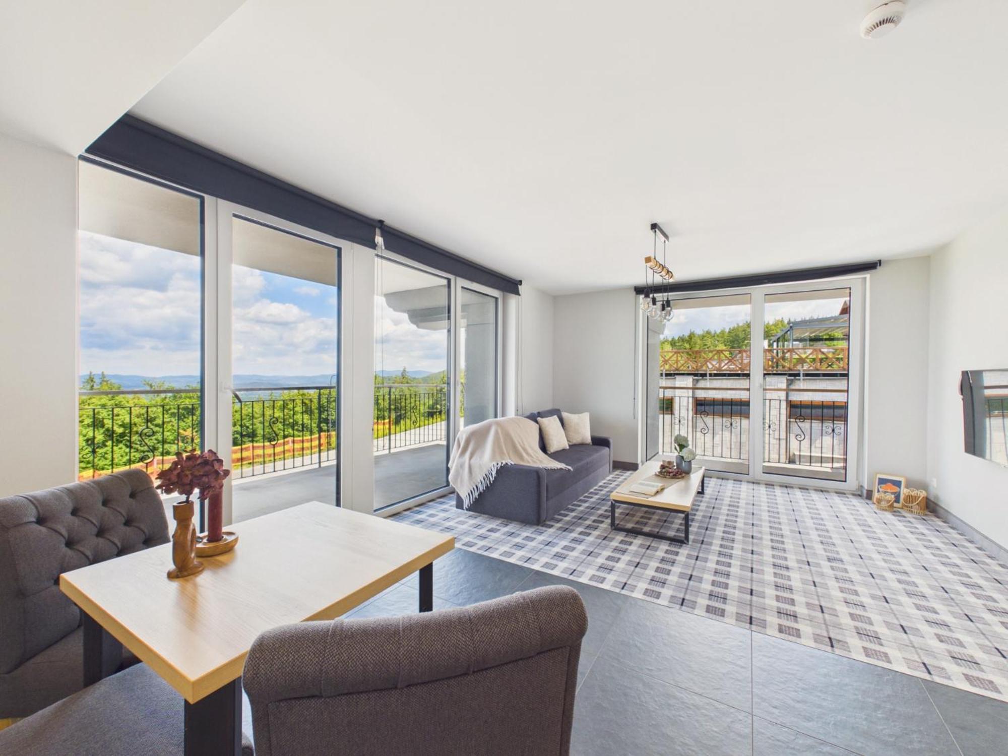 Apartament z balkonem